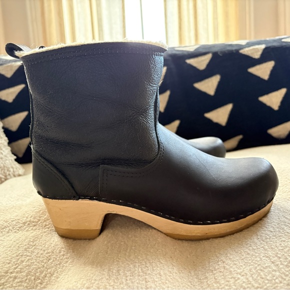 No. 6 5" Pull On Shearling Clog Boot on Mid Heel in Ink Aviator - Picture 3 of 12